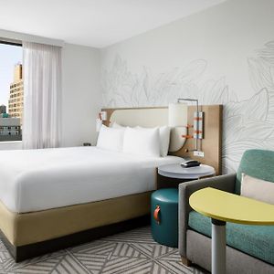 Studio King Room City View